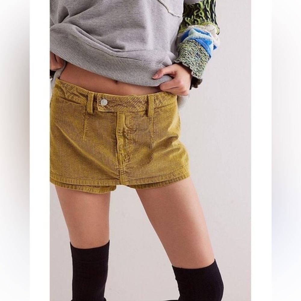 We The Free Gala-Vanting Cord Low Rise Mini Skort Yellow Green Size 30 NWT